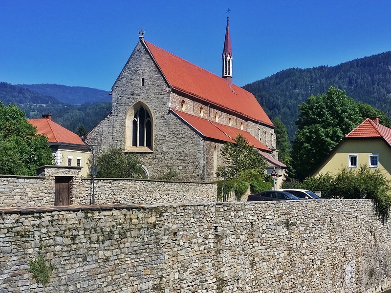 Este es el monasterio dominicano más antiguo de la parte de habla alemana del mundo, que data de 1217.  Se encuentra en Freisach, Carintia, Austria.