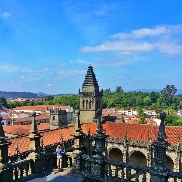 Vistas panorámicas de Santiago desde lo alto de la Catedral de Santiago de Compostela