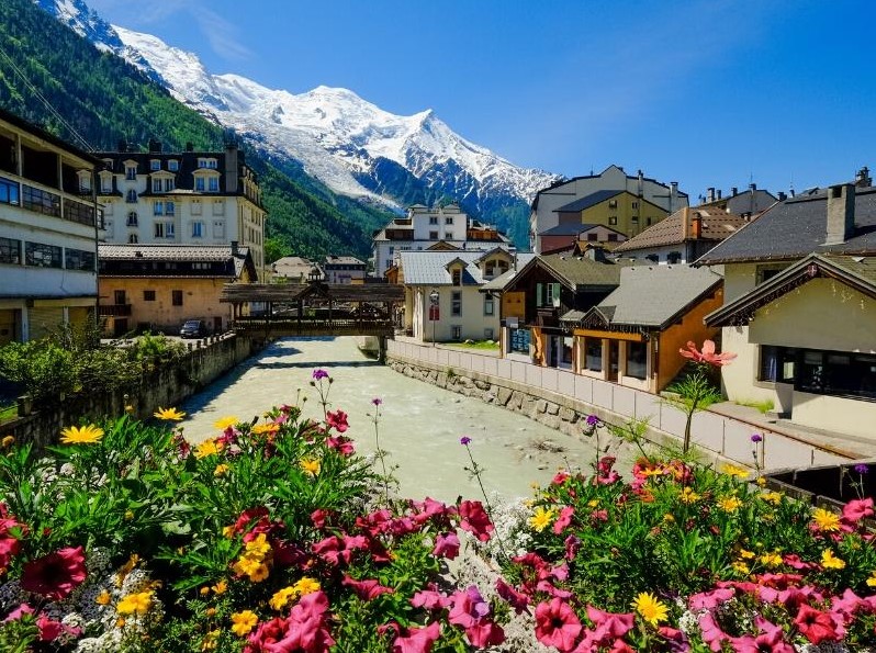 Chamonix es el punto de partida de la caminata autoguiada Tour du Mont Blanc de 10 días