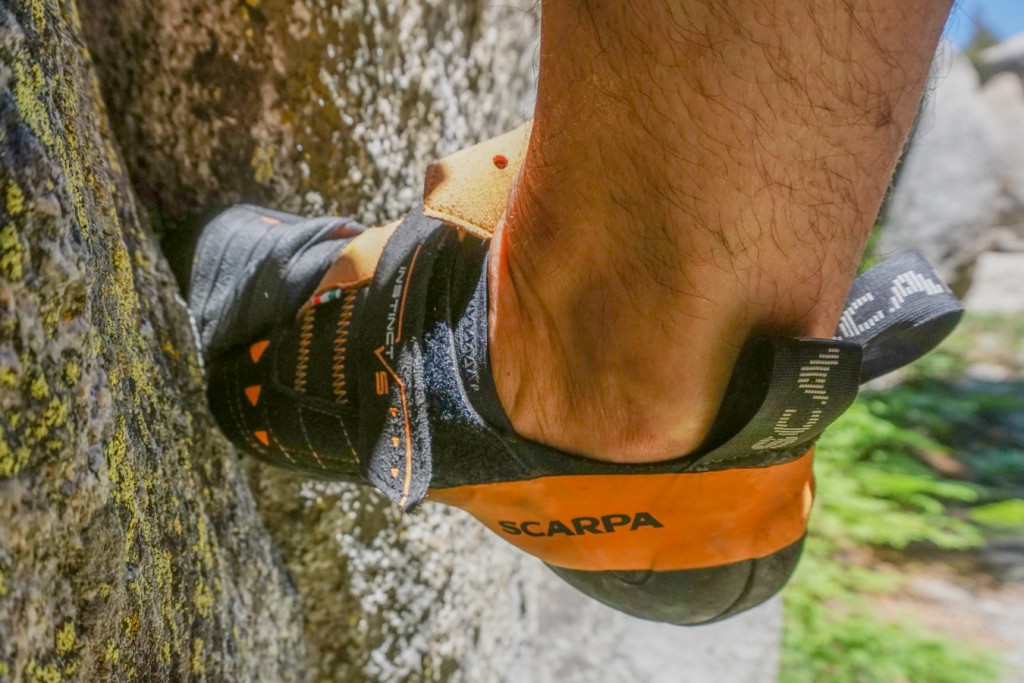 Revisión de Scarpa Instinct vs zapatos de escalada: estos zapatos no eran nuestros favoritos para escalar grietas debido a la alta...