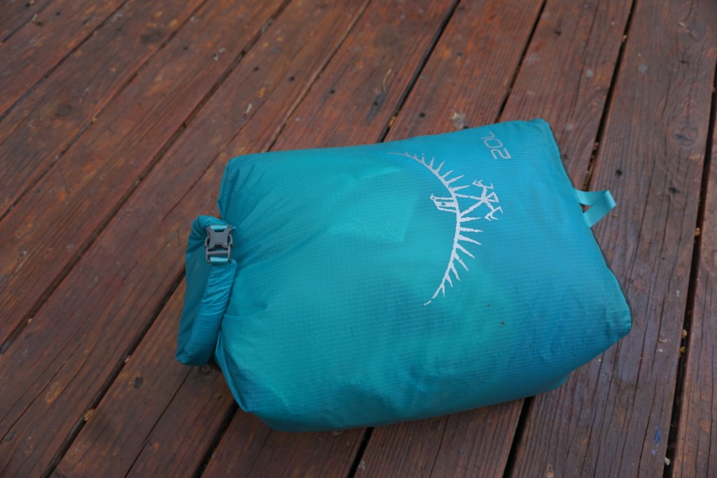 Revisión de la bolsa seca ultraligera Osprey: este modelo súper liviano brinda protección adicional para su...