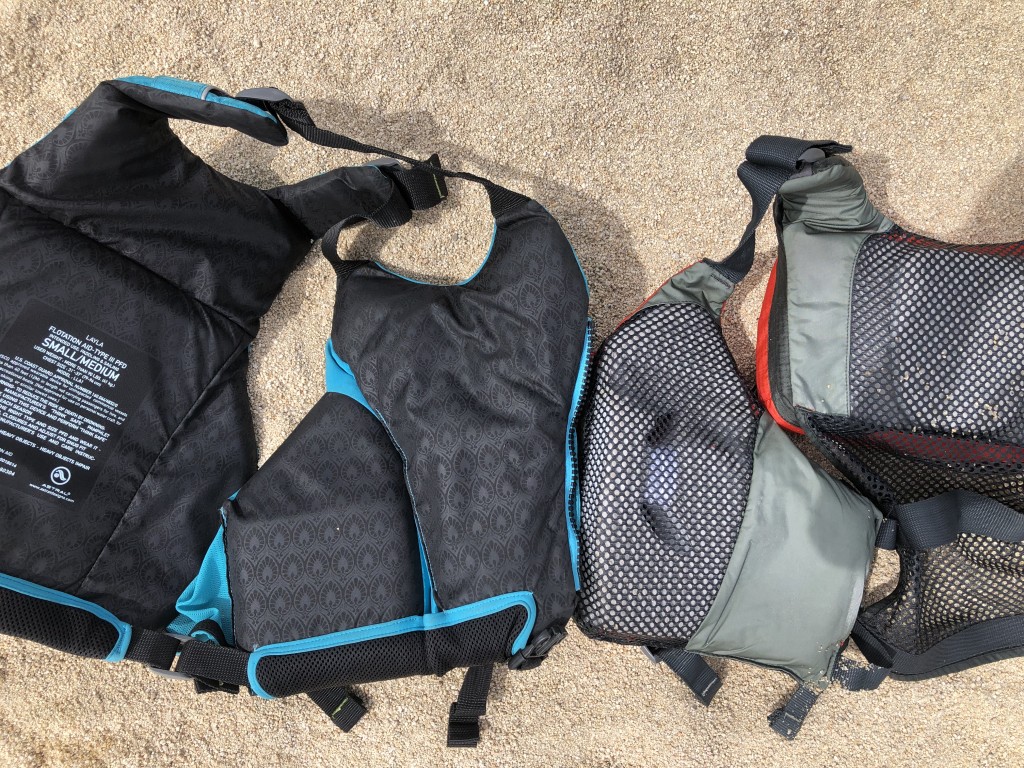 Revisión del astral layla pfd: comparación de los interiores del astral layla (izquierda) de las mujeres con...