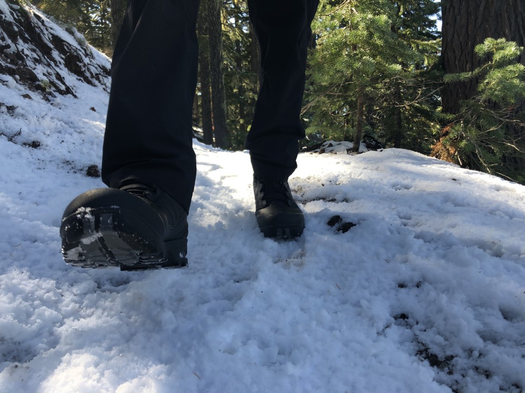 Revisión de las botas de invierno Salomon Toundra Pro CSWP: fabricadas con aerogel Aerotherm, un material no comprimible y súper aislante...