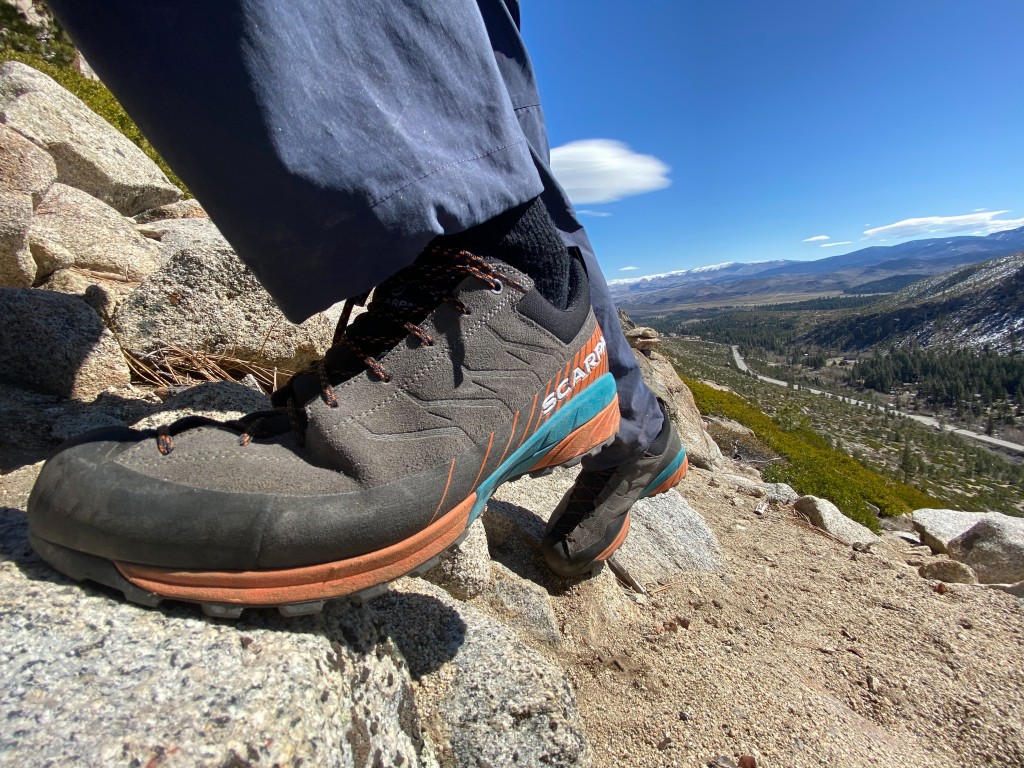 Revisión de los zapatos de aproximación Scarpa Mescalito: a pesar de estar construidos para largos recorridos en las montañas, el mescalito...