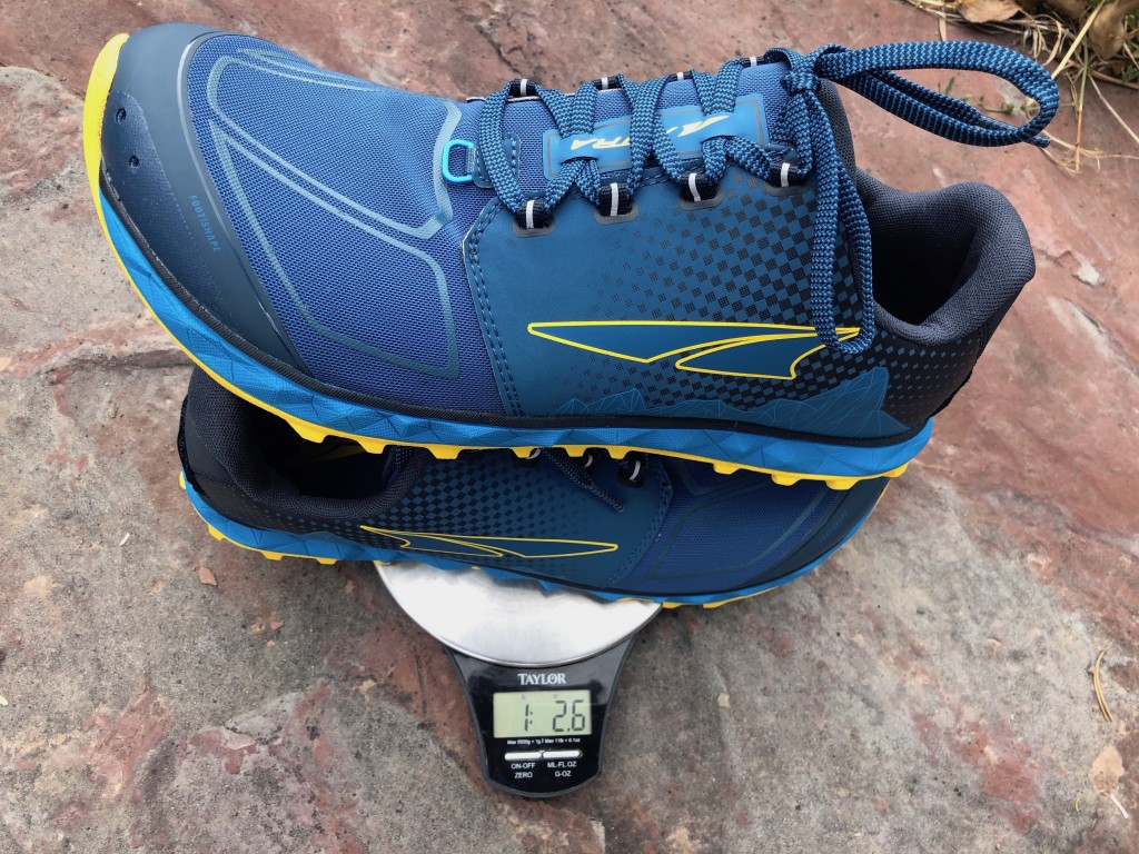Revisión de las zapatillas de trail running Altra Superior 4.5 para hombre: con solo 18,6 onzas, te resultará difícil encontrar un sendero...