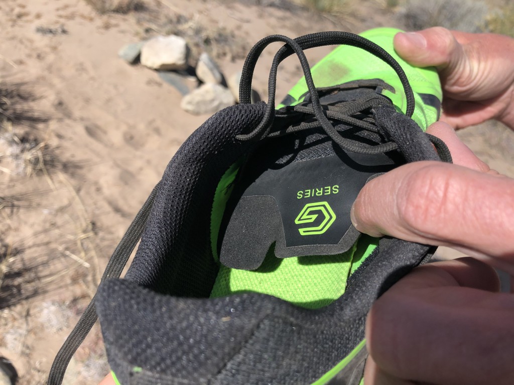 Revisión de las zapatillas de trail running inov-8 terraultra g 270 para hombre: la lengüeta es completamente plana sin acolchado adicional, pero aĆŗn asĆ...