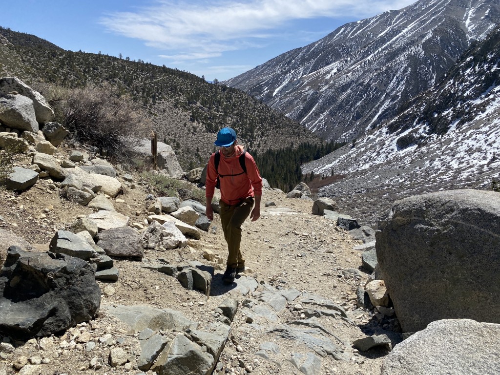 Revisión de las botas de montaña Keen Ridge Flex Mid Wp para hombre: las Keen Ridge Flex Mid estÔn bien acolchadas para golpear el...