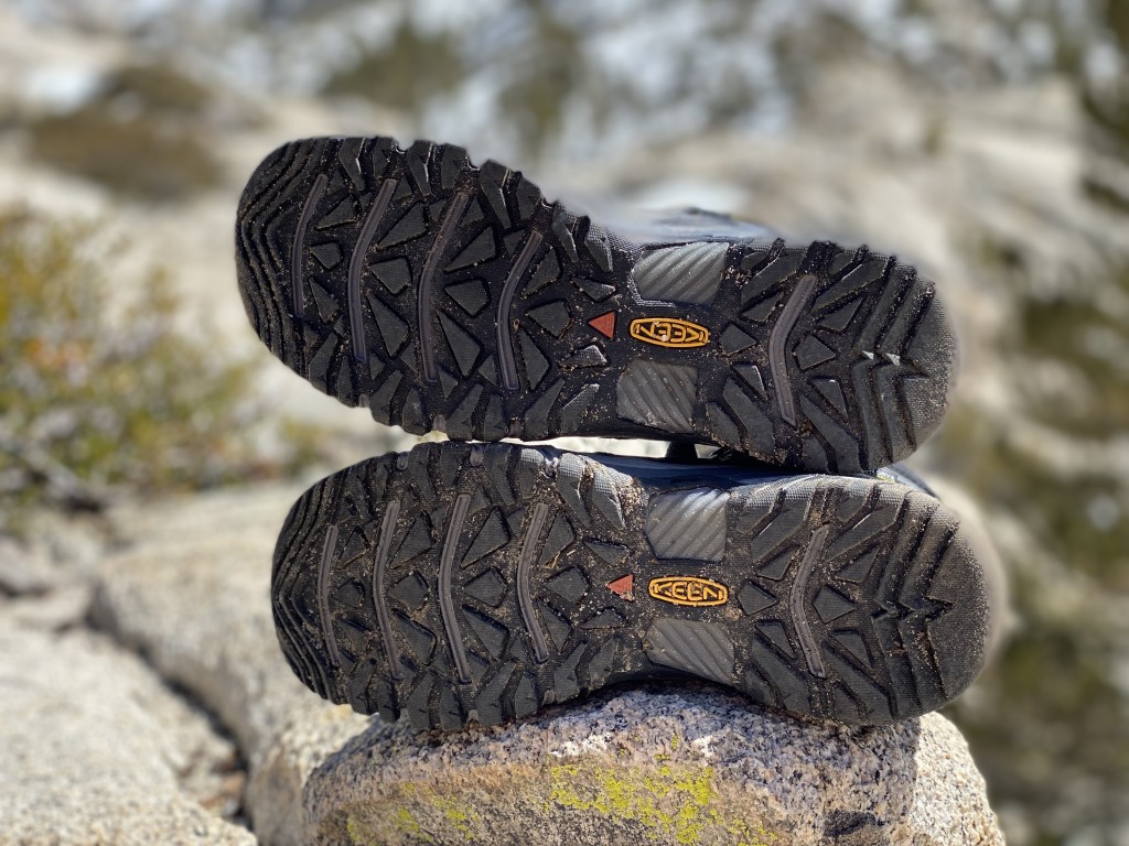 Revisión de las botas de montaƱa Keen Ridge Flex Mid Wp para hombre: la suela proporciona una gran superficie de contacto, ideal para la mayorĆa de los senderos...