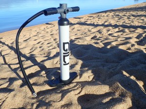 La bomba de doble etapa, una vez montada, hace que el inflado del Gili...