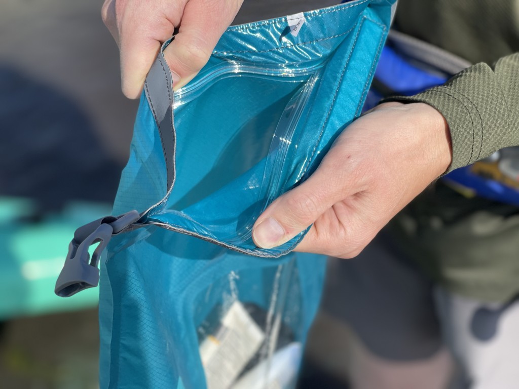 Revisión de la bolsa seca con hidrolock de éter de nrs: la tapa con cremallera es como una bolsa de plÔstico, pero mÔs gruesa y totalmente...