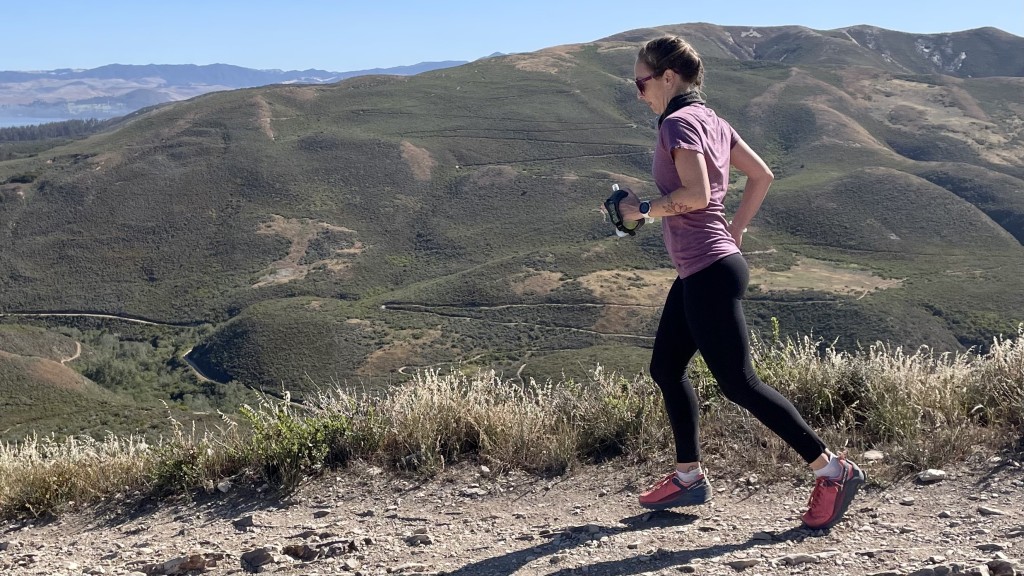 Revisión de las zapatillas de trail running Altra Olympus 4 para mujer: los dĆas largos de trail se hacen un poco mĆ”s fĆ”ciles con una suela suave y...