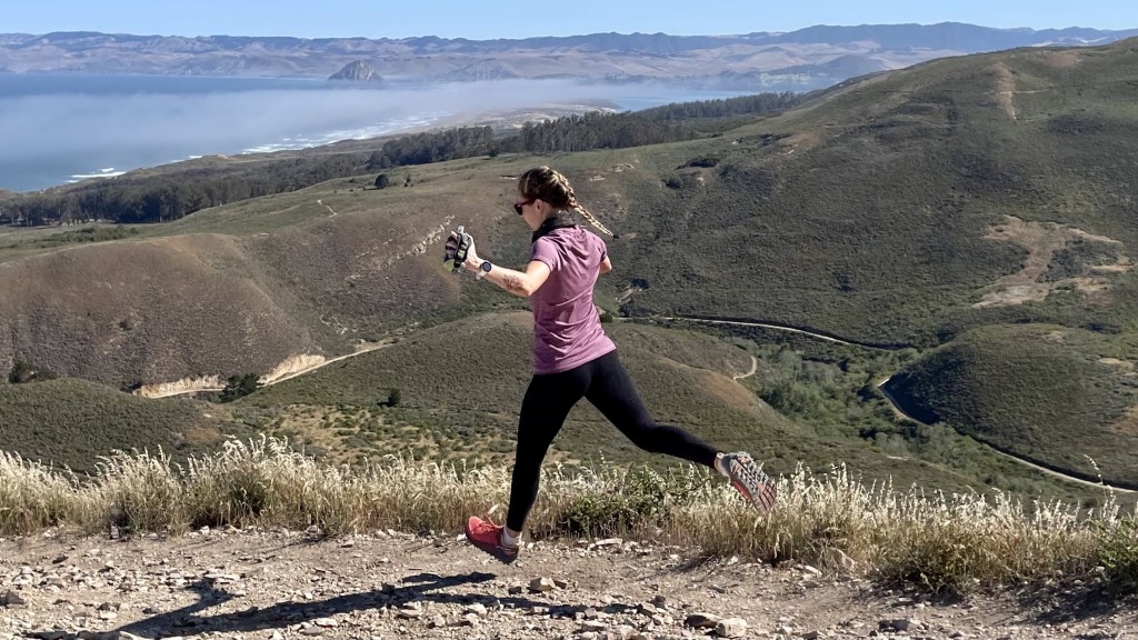 Revisión de las zapatillas de trail running Altra Olympus 4 para mujer: confiamos inherentemente en la tracción de las Olympus debido a cómo...