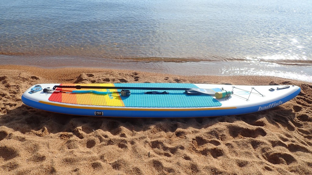 Revisión de sup inflable badfish flyweight: la badfish flyweight es una de las tablas mĆ”s livianas de nuestra lĆnea...