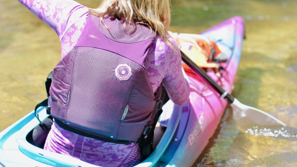 revisión de astral layla pfd: los paneles de espuma estÔn diseñados para moldearse alrededor de su cuerpo proporcionando un...