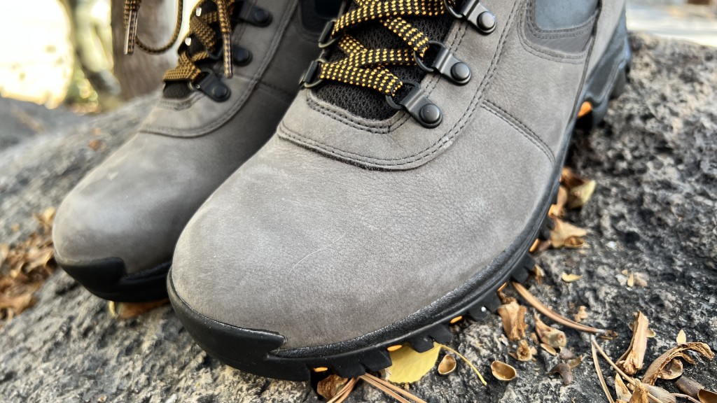 monte Timberland. Revisión de las botas de montaƱa impermeables Maddsen Mid para hombre: la parte superior de cuero completa del Timberland MT. maddsen mid deberĆa funcionar...