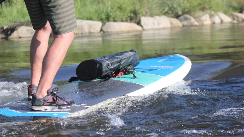 sic maui tao fit en la revisión de la tabla de stand up paddle: el tao fit puede surfear cómodamente olas pequeñas a pesar de no tener el...