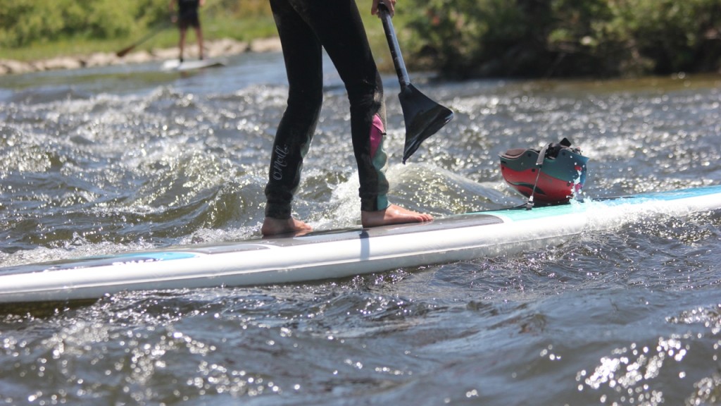 sic maui tao fit en la revisión de la tabla de stand up paddle: incluso en aguas agitadas y en movimiento, a los remeros mÔs livianos les resultó fÔcil mantenerse...