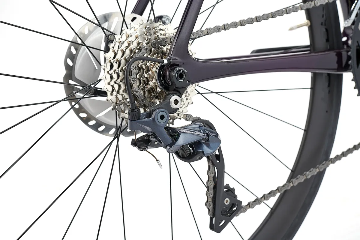 Disco de carbono Cannondale SuperSix Evo Ultegra Engranajes del Cannondale SuperSix Evo Carbon Disc Ultegra