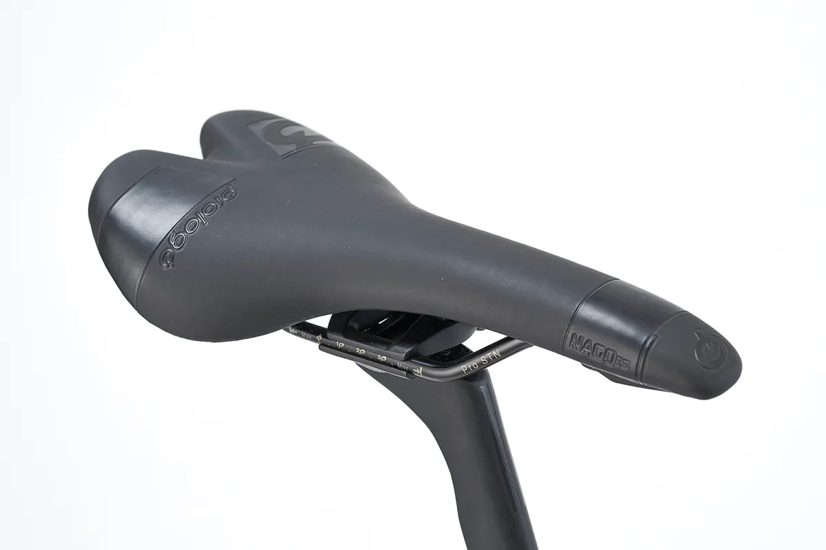 SillĆn ProLogo Nago S en la bicicleta de carretera Cannondale SuperSix Evo Carbon Disc Ultegra