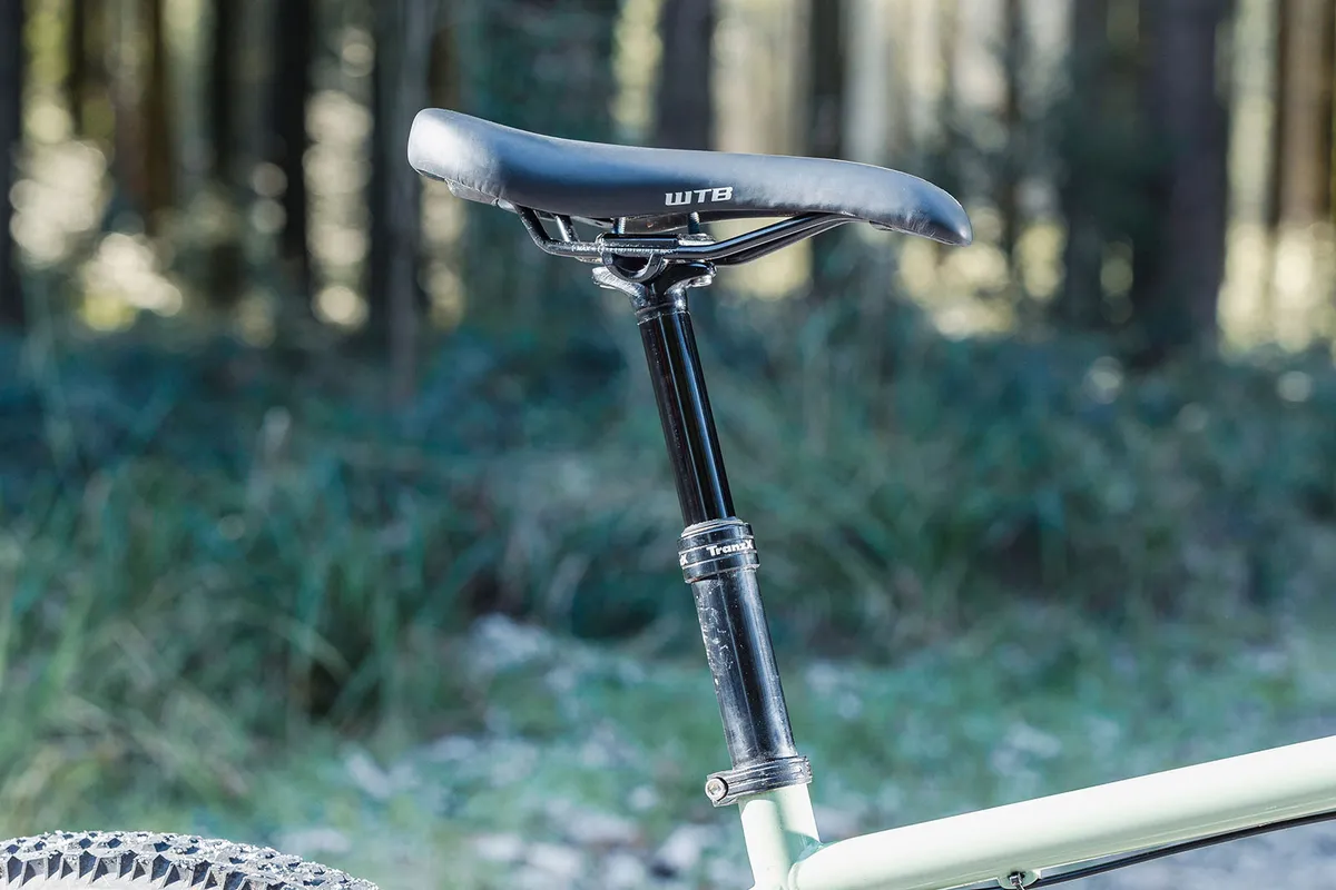 Luchador hosco - 05 Bicicleta de grava Surly Grappler