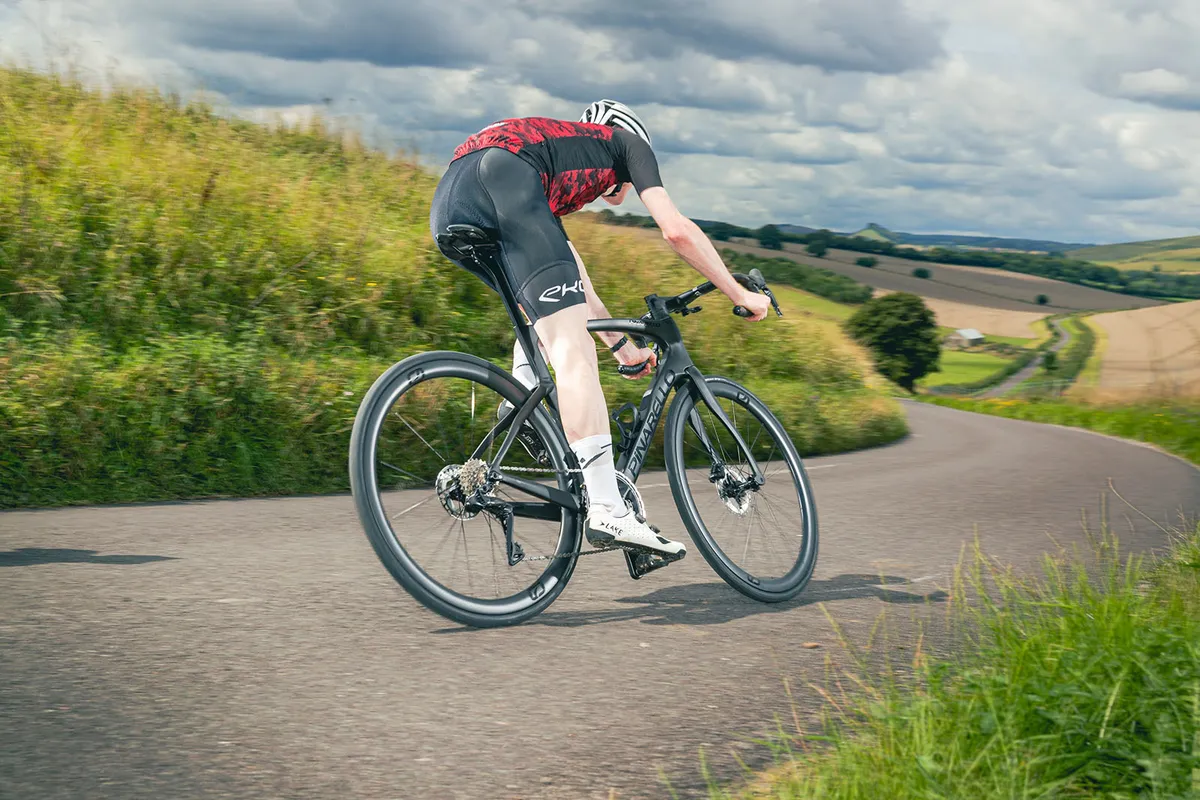 Pinarello F7 Ultegra Di2 - 16 Pinarello F7 Ultegra Di2
