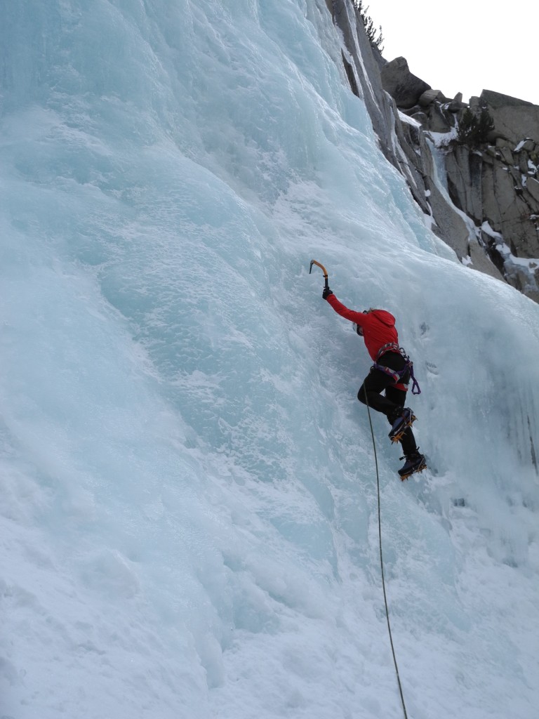 Revisión de botas de montañismo lowa mountain expert gtx evo para mujer: hielo líder en lee vining canyon, ca en lowa mountain expert...
