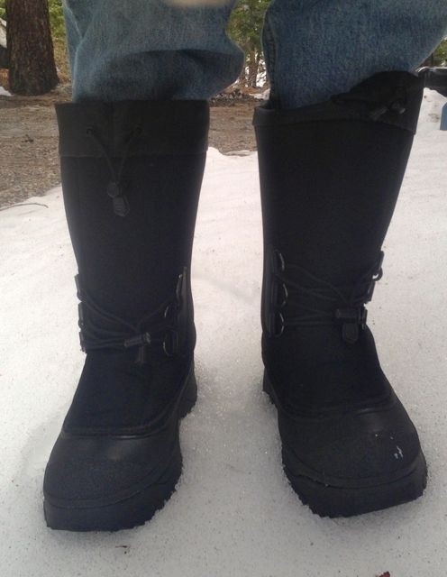 Revisión de botas de invierno Baffin Arctic para hombre: Baffin Arctic en uso. Los puños de estos son altos y altos...