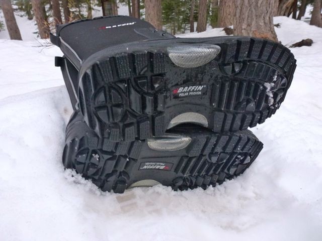 Revisión de las botas de invierno Baffin Arctic para hombre: las robustas suelas con tacos de Baffin Arctic complementan su caña alta...