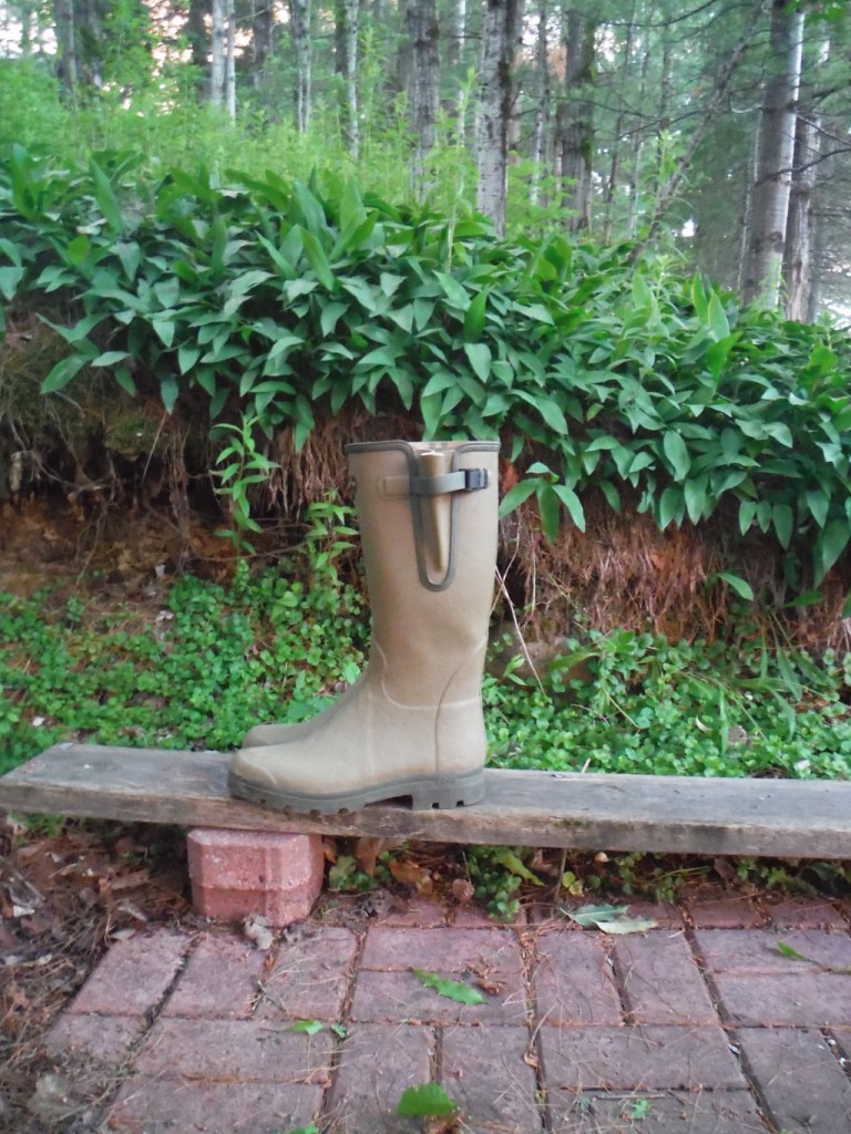 Revisión de las botas de lluvia le chameau vierzon: esta bota tiene refuerzos ajustables para ayudar a personalizar el ajuste.