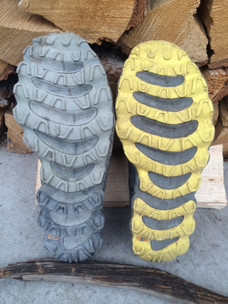 Revisión de las zapatillas de trail running la sportiva helios 2.0 para hombre: la suela exterior de las helios 2.0 (izquierda) en comparación con las originales mÔs antiguas...