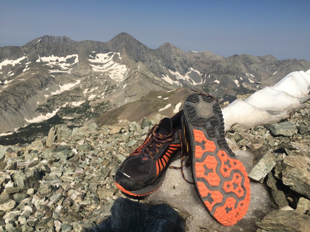 Revisión de las zapatillas de trail running Brooks Caldera 2 para hombre: muestra el patrón de tracción en la suela exterior de la Caldera. es...