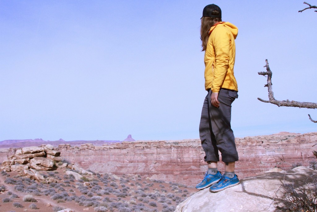 Revisión de los calcetines de lana merino para caminar de la gente: ”el senderismo en Canyonlands es el lugar perfecto para los calcetines de la gente!