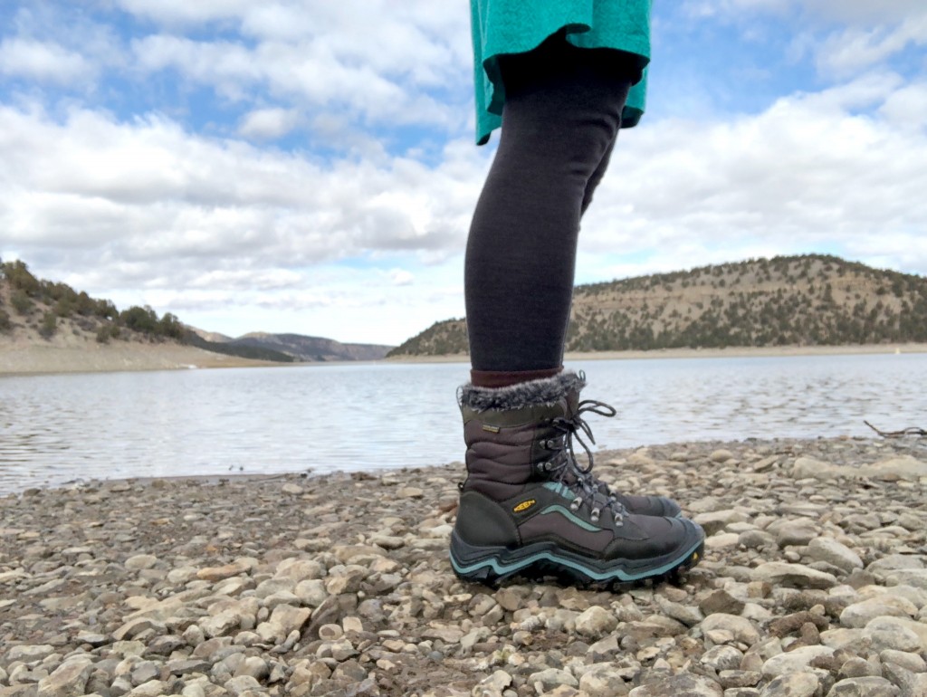 Revisión de botas de invierno polares Keen Durand para mujer: una mirada al estilo técnico de esta bota de montaña de invierno.