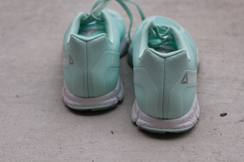 Revisión de las zapatillas Reebok Crossfit Speed TR para mujeres Crossfit: Reebok describe la suela de las Speed TR como una