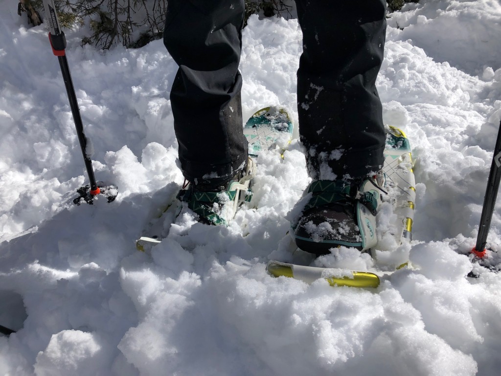 Revisión de botas de invierno polares Keen Durand para mujer: compatibles con raquetas de nieve, esta bota protege bien mientras se practica con raquetas de nieve...