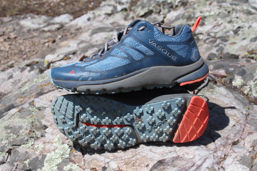 Revisión de las zapatillas de trail running Vasque Constant Velocity II para mujer: un gran corredor de trail con una durabilidad y un rendimiento fantÔsticos.