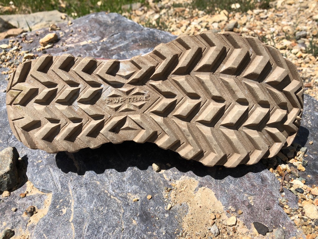 Revisión de las zapatillas de trail running saucony xodus iso 2 para mujer: la suela exterior pwrtrac es bomber y proporciona una gran tracción en todo tipo...