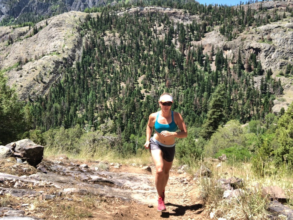 Revisión de las zapatillas de trail running saucony xodus iso 2 para mujer: lleve esta zapatilla para correr o hacer senderismo. los elementos estables y protectores...