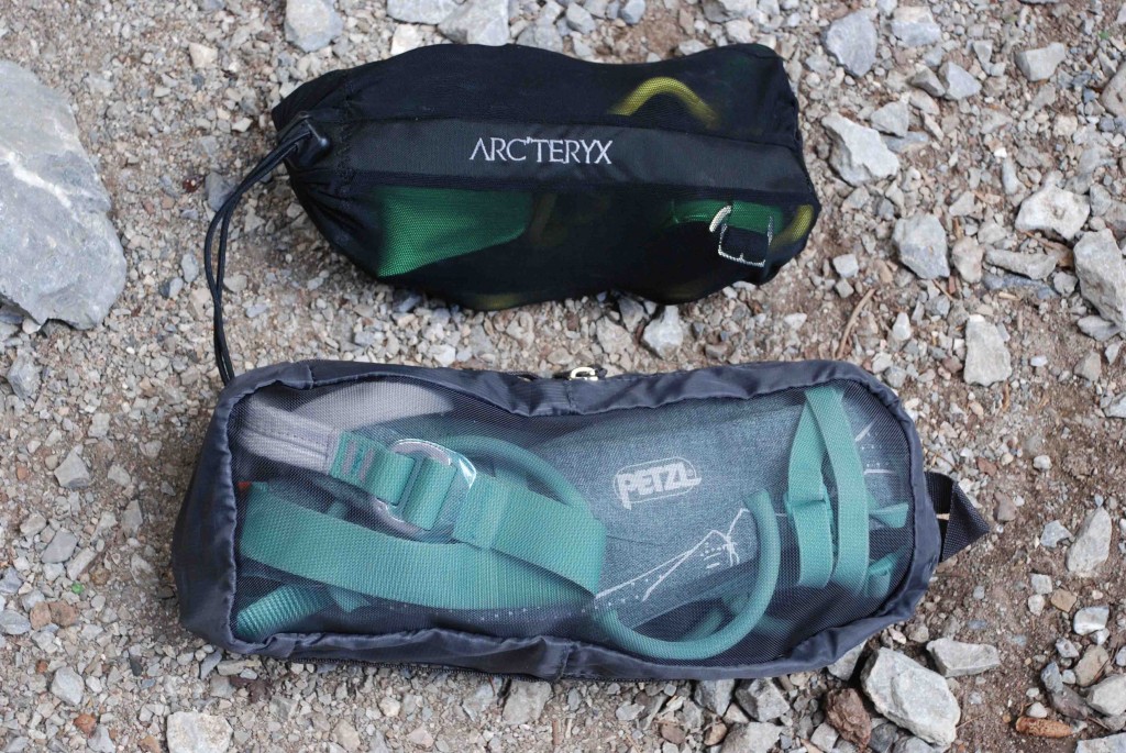 Revisión del arnés de escalada arc'teryx fl-355 para mujeres: ¡es pequeño! Este es nuestro arnés de referencia para viajes donde...