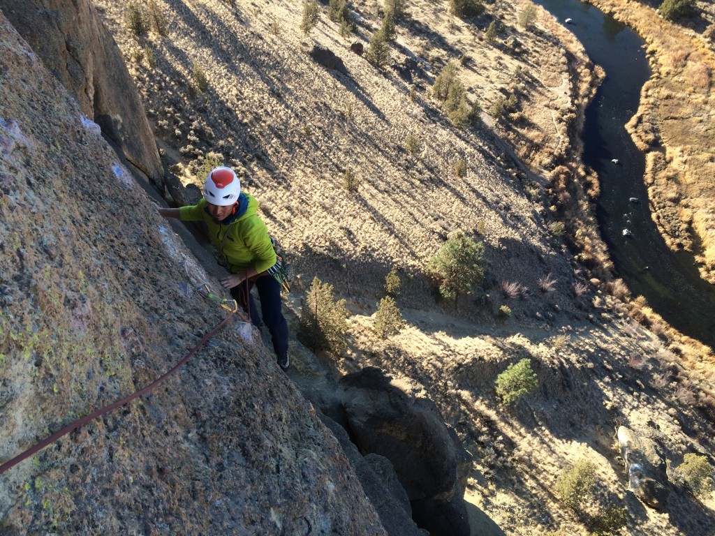 Revisión del mosquetón de bloqueo de tornillo con cerradura de llave Mad Rock Super Tech: la escalada deportiva de varios largos no requiere un enorme y engorroso...