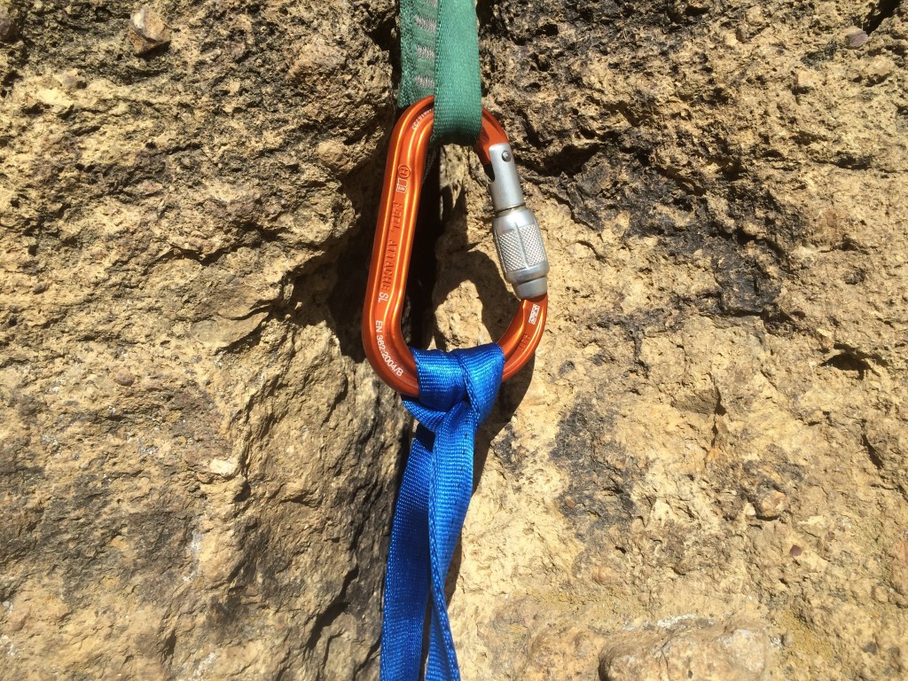 Revisión de la eslinga de escalada con corredor cosido de nailon de primera ley: las eslingas de nailon anchas son algunas de las mĆ”s difĆciles de hacer nudos sin...