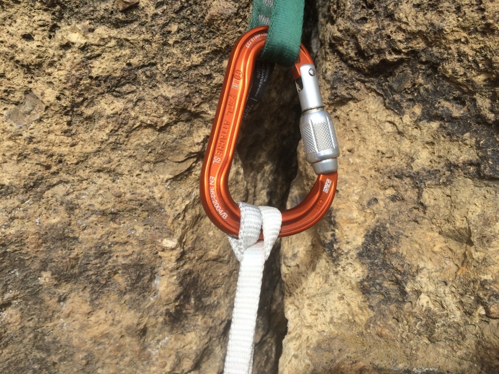 Revisión del arnés de escalada petzl pur'anneau: atar nudos en este arnés flexible es muy fácil, aunque es delgado...