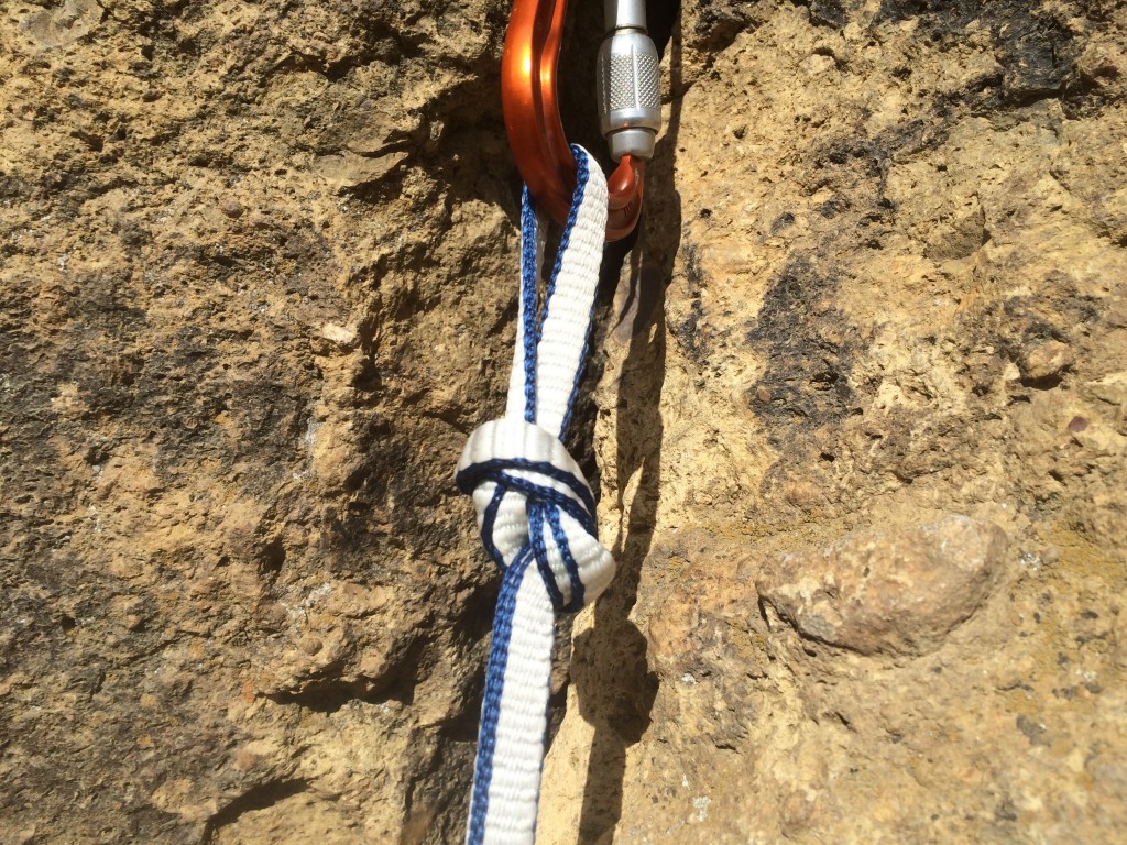Camp USA Revisión del cabestrillo de escalada con cabestrillo de dyneema express de 11 mm: este nudo en forma de ocho no se ajusta tan apretado como muchos otros...