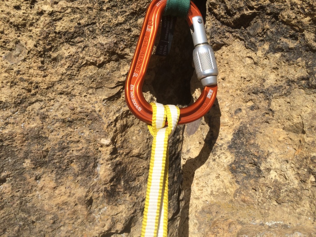 Revisión del cabestrillo de escalada con cabestrillo de dyneema esterlina: como cabestrillo delgado y flexible, nos resultó muy fÔcil hacer nudos con...