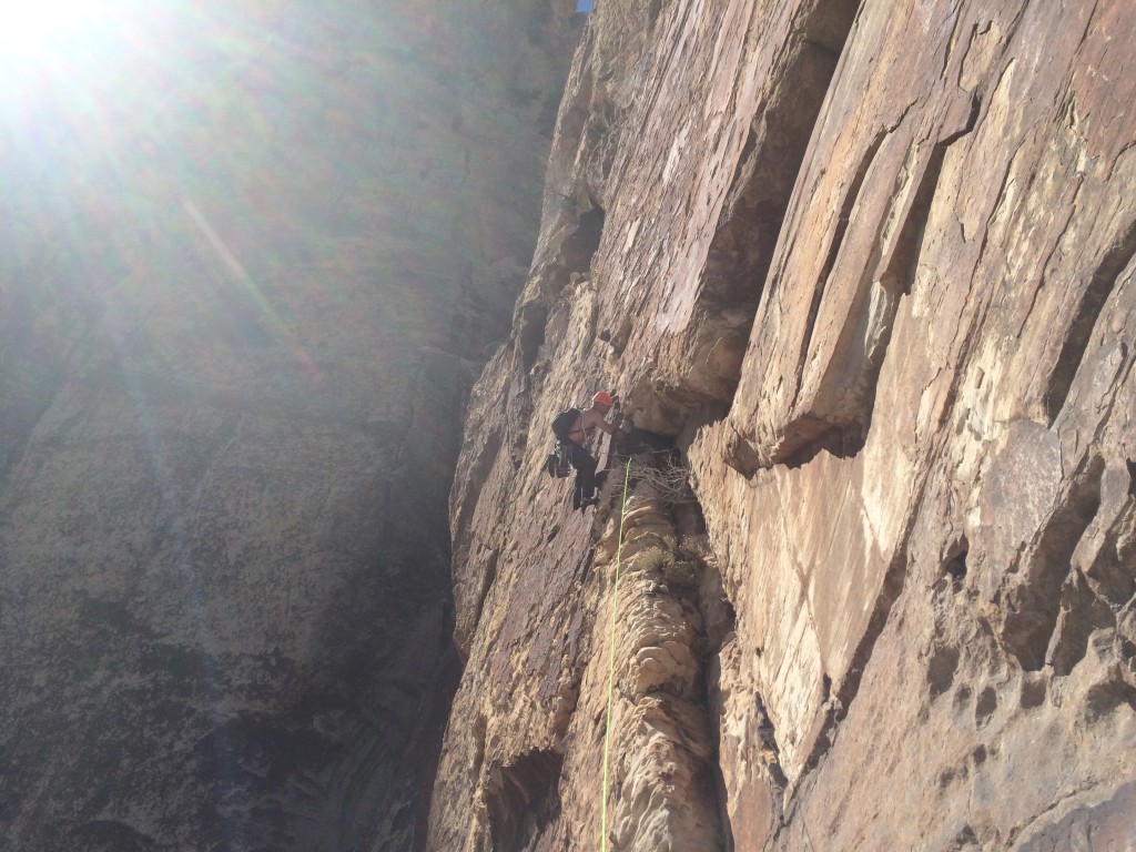 Revisión del cabestrillo de escalada Trango de bajo volumen y 11 mm: uno de los muchos lanzamientos suaves y errantes en el arete de resolución...