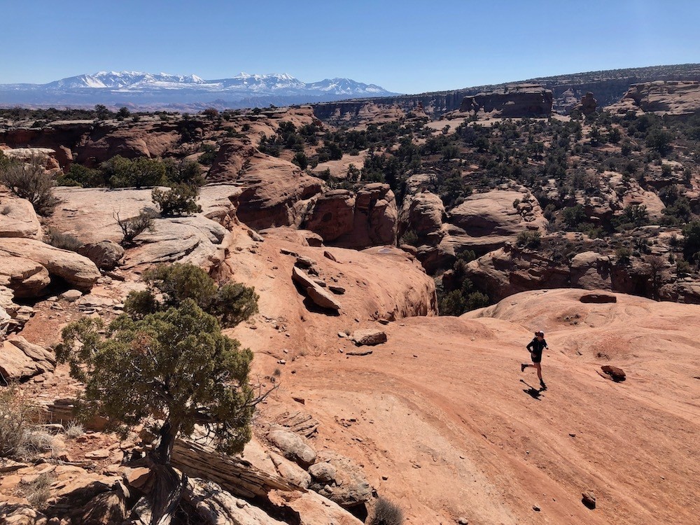 Revisión de las zapatillas de trail running altra superior 4.0 para mujer: la suave roca resbaladiza en el desierto es un buen lugar para el peso ligero...