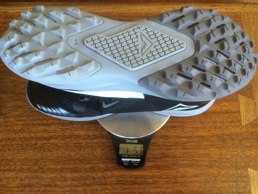 Revisión de zapatillas de trail running Nike Air Zoom Terra Kiger 5 para hombre: con solo 21,3 onzas por par para una talla 11 de hombre, estas son...