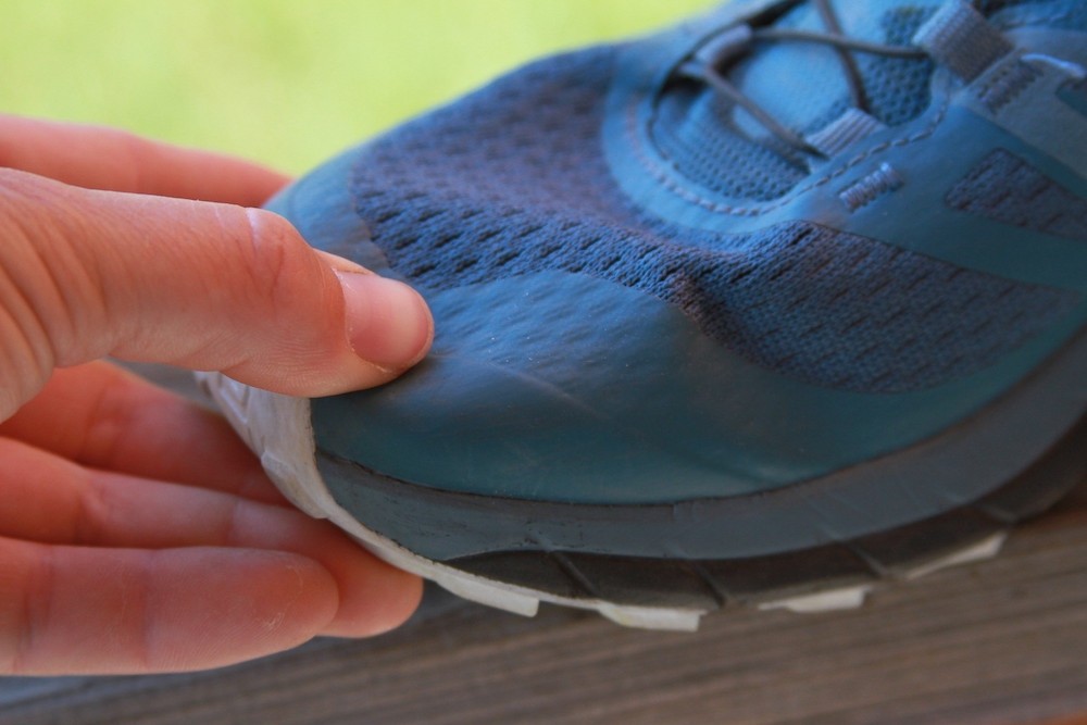 Revisión de las zapatillas de trail running Salomon Sense Ride 2 para mujer: la puntera es bastante flexible, lo que no se presta a lo mejor...