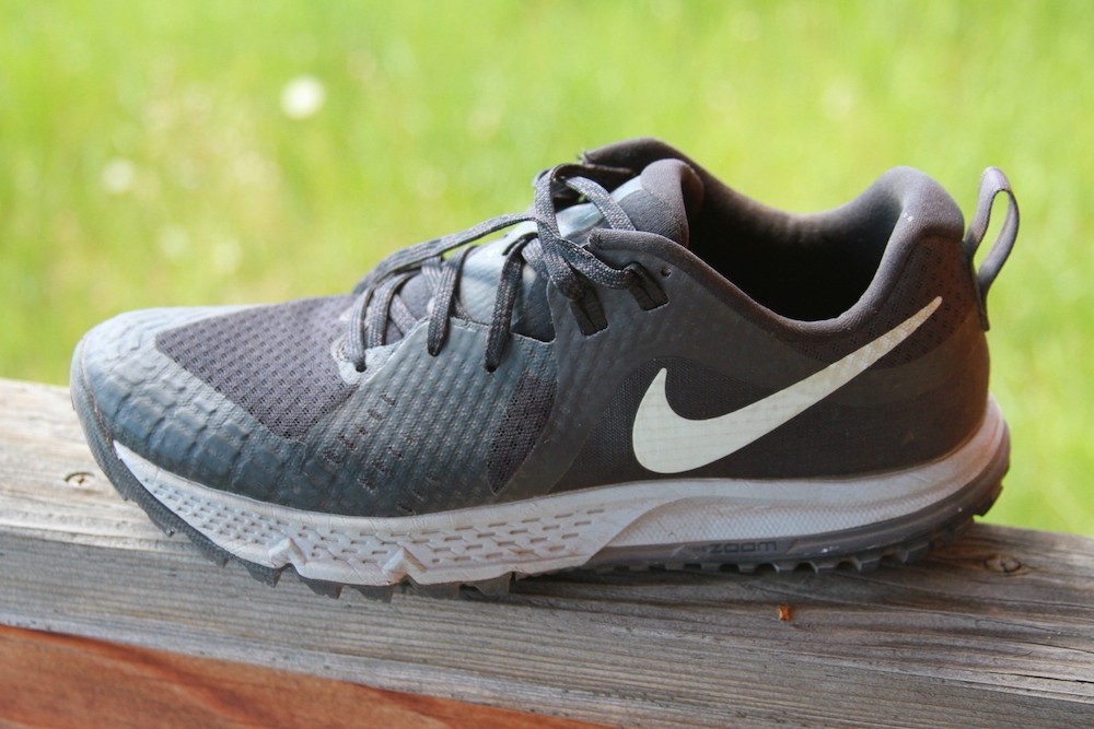Revisión de las zapatillas de trail running Nike Air Zoom Wildhorse 5 para mujer: como puede ver, la amortiguación es suficiente para ofrecer una buena...