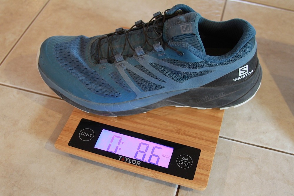 Revisión de las zapatillas de trail running Salomon Sense Ride 2 para mujer: la Sense Ride es otra zapatilla ligera. aquà vemos el peso...